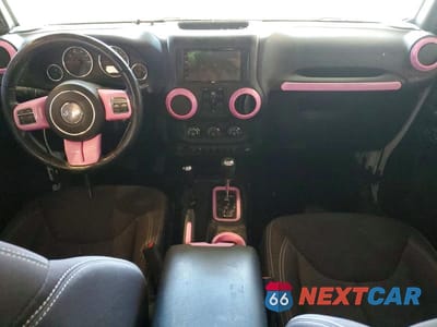 Zdjęcie 8 z 12 samochodu: 2015 JEEP WRANGLER UNLIMITED RUBICON VIN:1C4BJWFG2FL504022 - miniatura