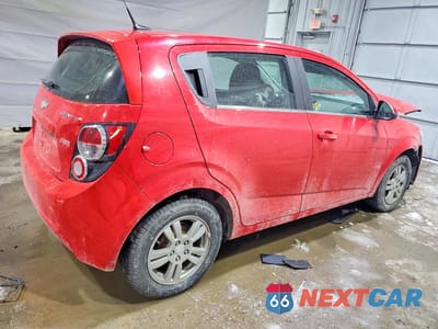 Trzecie zdjęcie samochodu z tyłu: 2014 CHEVROLET SONIC LT VIN:1G1JC6SB7E4163010 - miniatura