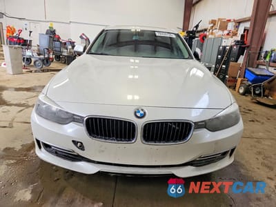 Piąte zdjęcie samochodu w środku: 2015 BMW 320 I XDRIVE VIN:WBA3C3G51FNT51726 - miniatura