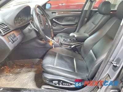 Zdjęcie 7 z 12 samochodu: 2003 BMW 325 I VIN:WBAET37423NJ38196 - miniatura