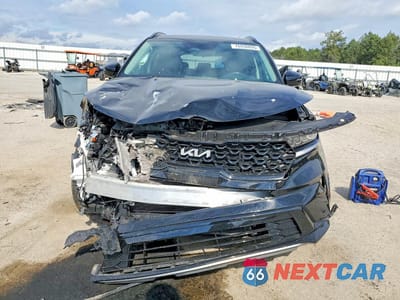 Piąte zdjęcie samochodu w środku: 2023 KIA SORENTO S VIN:5XYRL4LC9PG199596 - miniatura