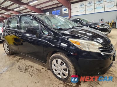 Czwarte zdjęcie samochodu z boku: 2014 NISSAN VERSA NOTE S VIN:3N1CE2CP7EL394080 - miniatura