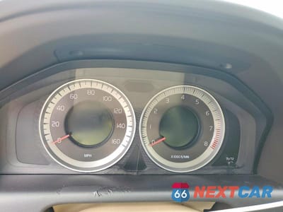 Zdjęcie 9 z 12 samochodu: 2012 VOLVO XC60 3.2 VIN:YV4952DL1C2305571 - miniatura