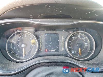 Zdjęcie 9 z 12 samochodu: 2019 JEEP CHEROKEE LATITUDE VIN:1C4PJLCB1KD486467 - miniatura