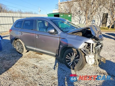 Czwarte zdjęcie samochodu z boku: 2019 MITSUBISHI OUTLANDER SE VIN:JA4AD3A3XKZ028965 - miniatura