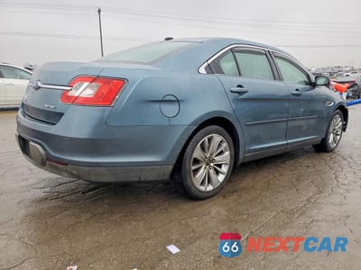 Trzecie zdjęcie samochodu z tyłu: 2010 FORD TAURUS LIMITED VIN:1FAHP2FW6AG129767 - miniatura