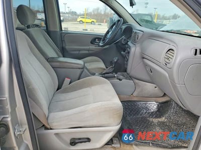 Zdjęcie 7 z 13 samochodu: 2005 CHEV TRAILBLAZER VIN:1GNDT13SX52260260 - miniatura