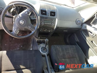Zdjęcie 8 z 13 samochodu: 2010 SUZUKI SX4 JX VIN:JS2YB5A21A6310270 - miniatura