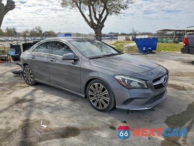 Czwarte zdjęcie samochodu z boku: 2018 MERCEDES-BENZ CLA 250 4MATIC VIN:WDDSJ4GB5JN539812 - miniatura