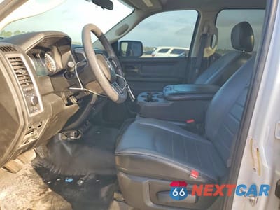 Zdjęcie 7 z 11 samochodu: 2023 RAM 1500 CLASSIC TRADESMAN VIN:3C6RR6KT8PG571417 - miniatura