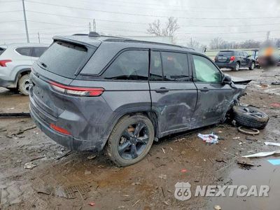 Trzecie zdjęcie samochodu z tyłu: 2024 JEEP GRAND CHEROKEE LAREDO VIN:1C4RJHAG2RC716201 - miniatura