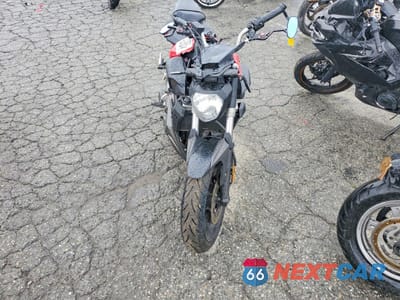 Piąte zdjęcie samochodu w środku: 2015 YAMAHA FZ07 C VIN:JYARM06Y0FA000071 - miniatura