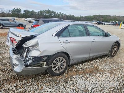 Trzecie zdjęcie samochodu z tyłu: 2017 TOYOTA CAMRY LE VIN:4T1BF1FKXHU440586 - miniatura