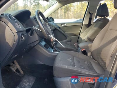 Zdjęcie 7 z 13 samochodu: 2014 VOLKSWAGEN TIGUAN S VIN:WVGBV3AX3EW560263 - miniatura