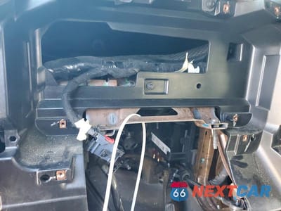 Zdjęcie 9 z 11 samochodu: 2019 CHEVROLET SILVERADO K1500 RST VIN:1GCRYEED0KZ394672 - miniatura