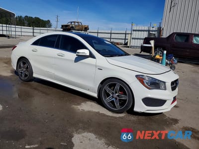 Czwarte zdjęcie samochodu z boku: 2015 MERCEDES-BENZ CLA 250 VIN:WDDSJ4EB6FN185518 - miniatura