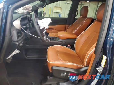 Zdjęcie 7 z 12 samochodu: 2025 CHRYSLER PACIFICA PINNACLE VIN:2C4RC3PGXSR517849 - miniatura