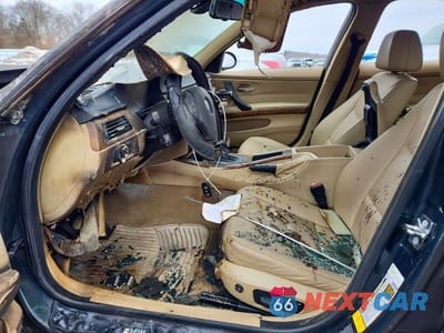 Zdjęcie 7 z 11 samochodu: 2007 BMW 335 XI VIN:WBAVD53527A008004 - miniatura