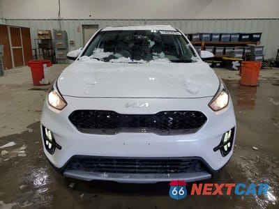 Piąte zdjęcie samochodu w środku: 2022 KIA NIRO LX VIN:KNDCB3LC4N5510067 - miniatura
