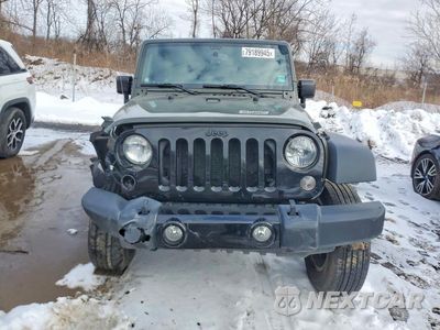 Piąte zdjęcie samochodu w środku: 2016 JEEP WRANGLER UNLIMITED SPORT VIN:1C4BJWDG3GL107939 - miniatura