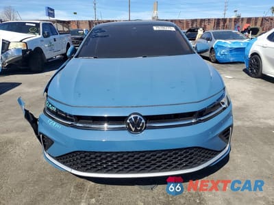 Piąte zdjęcie samochodu w środku: 2025 VOLKSWAGEN JETTA SE VIN:3VW7X7BU2SM016815 - miniatura