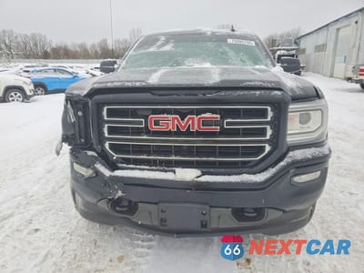 Piąte zdjęcie samochodu w środku: 2017 GMC SIERRA K1500 VIN:1GTV2LEC7HZ286117 - miniatura