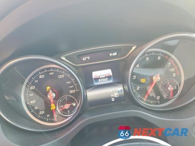 Zdjęcie 9 z 11 samochodu: 2019 MERCEDES-BENZ CLA 250 VIN:WDDSJ4EB9KN742643 - miniatura