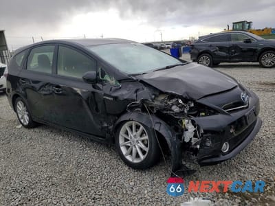 Czwarte zdjęcie samochodu z boku: 2012 TOYOTA PRIUS V VIN:JTDZN3EU1C3069353 - miniatura