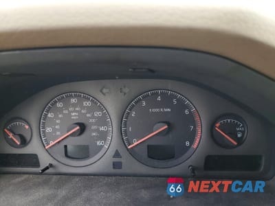 Zdjęcie 9 z 13 samochodu: 2000 VOLVO S80 VIN:YV1TS94D6Y1140174 - miniatura