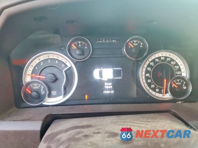 Zdjęcie 9 z 13 samochodu: 2013 RAM 2500 SLT VIN:3C6UR5DL1DG572308 - miniatura