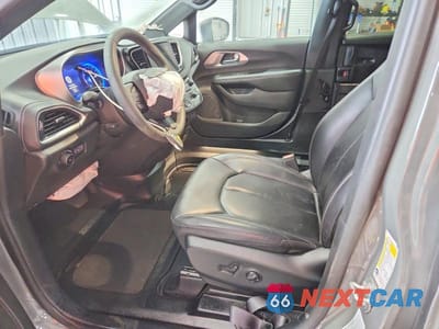 Zdjęcie 7 z 12 samochodu: 2023 CHRYSLER PACIFICA TOURING L VIN:2C4RC1BG3PR537962 - miniatura