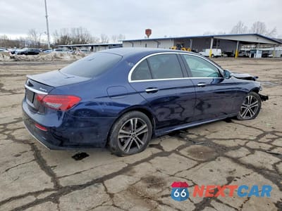 Trzecie zdjęcie samochodu z tyłu: 2021 MERCEDES-BENZ E 350 4MATIC VIN:W1KZF8EB0MA903818 - miniatura