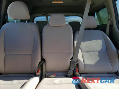 Zdjęcie 10 z 12 samochodu: 2021 KIA SEDONA LX VIN:KNDMB5C18M6673134 - miniatura