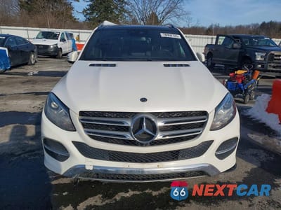 Piąte zdjęcie samochodu w środku: 2018 MERCEDES-BENZ GLE 350 4MATIC VIN:4JGDA5HB2JB151084 - miniatura