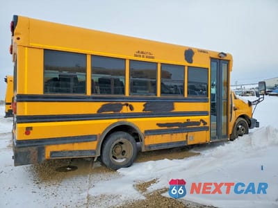 Czwarte zdjęcie samochodu z boku: 2011 COLLINS BANTAM G3500 - SCHOOL BUS VIN:1GB3G3BG3B1180001 - miniatura