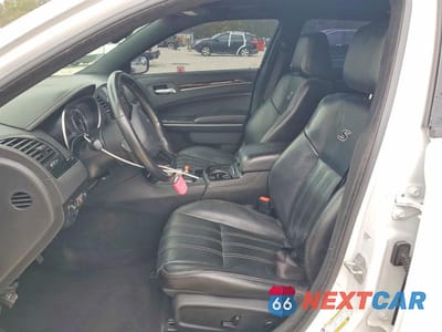 Zdjęcie 7 z 12 samochodu: 2021 CHRYSLER 300 S VIN:2C3CCABG1MH585472 - miniatura