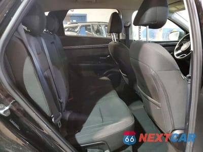 Zdjęcie 11 z 13 samochodu: 2023 HYUNDAI TUCSON SEL VIN:5NMJBCAE5PH187952 - miniatura