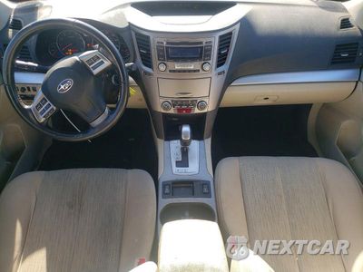 Zdjęcie 8 z 11 samochodu: 2013 SUBARU OUTBACK 2.5I PREMIUM VIN:4S4BRBCC9D3242253 - miniatura