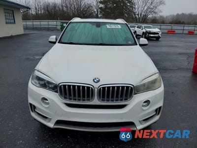 Piąte zdjęcie samochodu w środku: 2017 BMW X5 XDRIVE35D VIN:5UXKS4C33H0Y15903 - miniatura