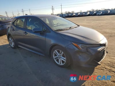 Czwarte zdjęcie samochodu z boku: 2021 TOYOTA COROLLA SE VIN:JTND4MBE9M3116478 - miniatura