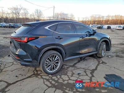 Trzecie zdjęcie samochodu z tyłu: 2024 LEXUS NX 350H LUXURY VIN:JTJHKCEZ8R2032327 - miniatura