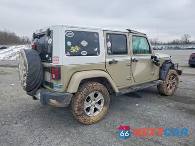 Trzecie zdjęcie samochodu z tyłu: 2017 JEEP WRANGLER UNLIMITED SAHARA VIN:1C4HJWEG3HL674243 - miniatura