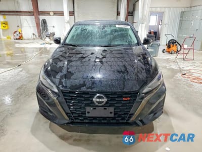 Piąte zdjęcie samochodu w środku: 2023 NISSAN ALTIMA 2.5 SR VIN:1N4BL4CW7PN349991 - miniatura