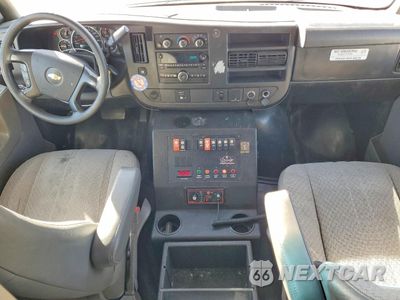 Zdjęcie 8 z 12 samochodu: 2015 CHEVROLET EXPRESS G3500 VIN:1GB3G2CL5F1138117 - miniatura