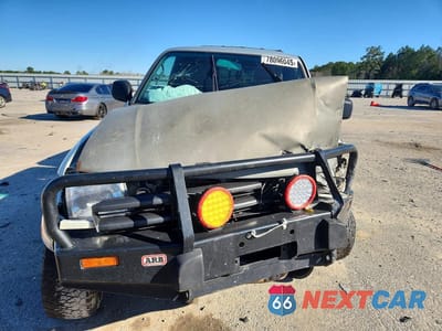 Piąte zdjęcie samochodu w środku: 2000 TOYOTA TACOMA XTRACAB VIN:4TAWN72N3YZ672392 - miniatura