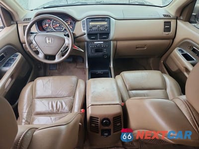 Zdjęcie 8 z 12 samochodu: 2006 HONDA PILOT EX VIN:2HKYF18556H508032 - miniatura