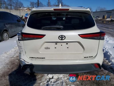Zdjęcie 6 z 13 samochodu: 2021 TOYOTA HIGHLANDER XLE VIN:5TDGZRBH6MS130850 - miniatura
