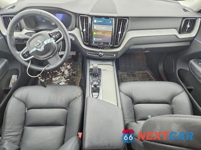Zdjęcie 8 z 12 samochodu: 2025 VOLVO XC60 PLUS VIN:YV4M12RC9S1176739 - miniatura