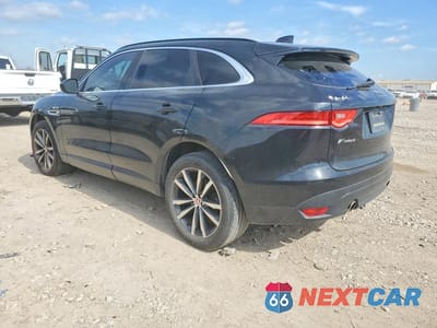 Drugie zdjęcie samochodu z przodu: 2017 JAGUAR F-PACE PRESTIGE VIN:SADCK2BV2HA894931 - miniatura