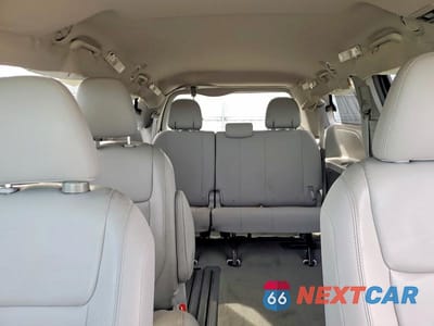 Zdjęcie 10 z 14 samochodu: 2016 TOYOTA SIENNA XLE 8-PASSENGER VIN:5TDYK3DC8GS696665 - miniatura